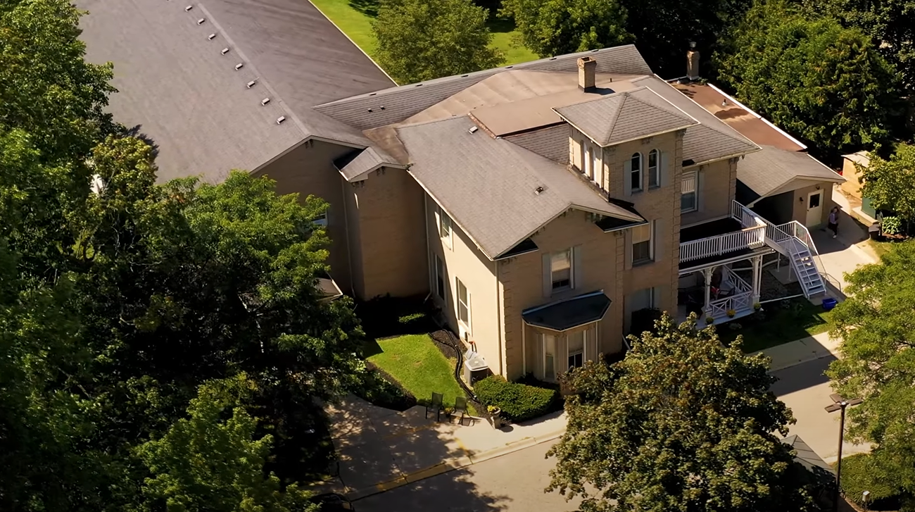 Oxford Manor Retirement Residence