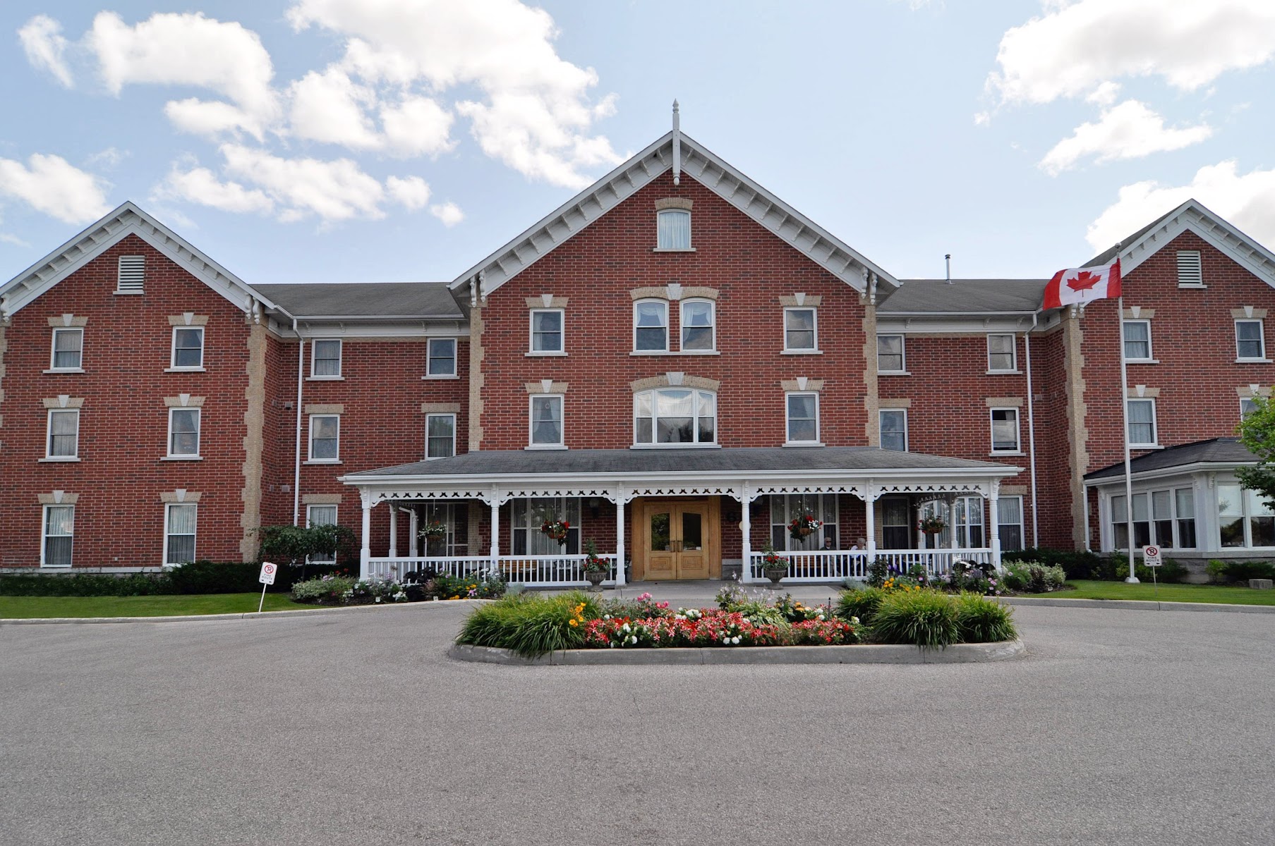 Champlain Manor Retirement Residence