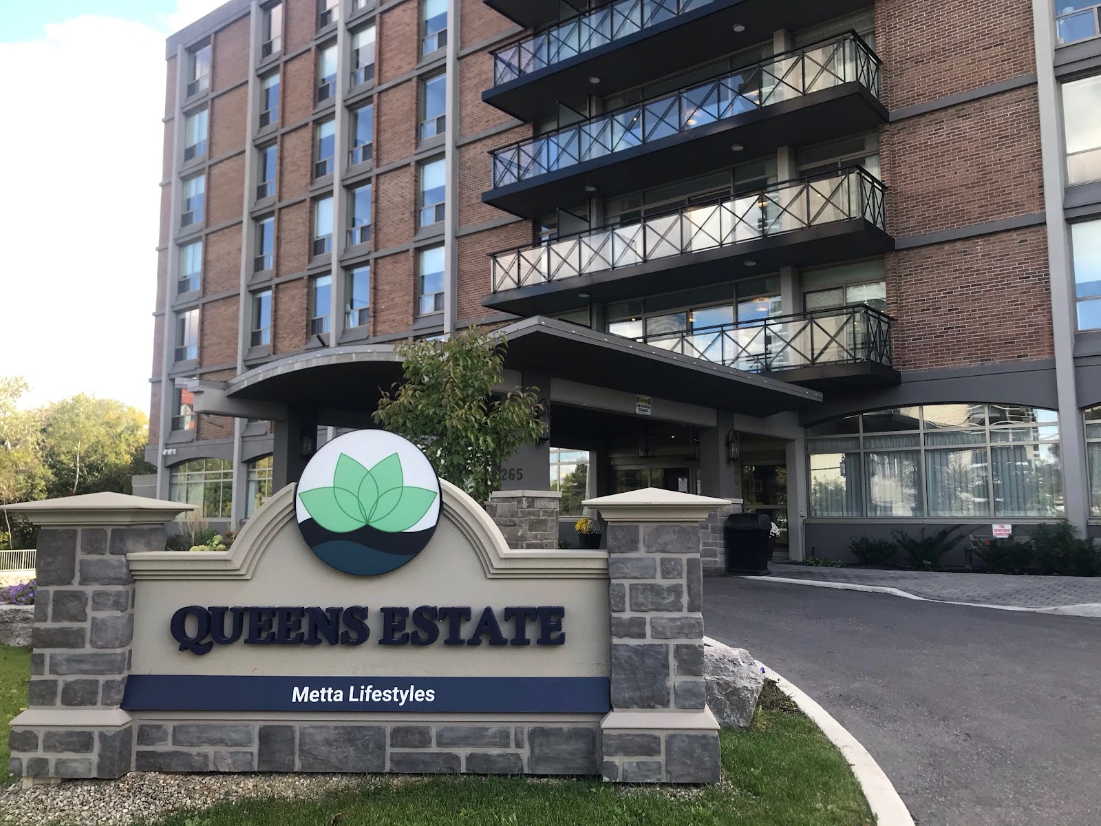 Queens Estate Retirement Residence