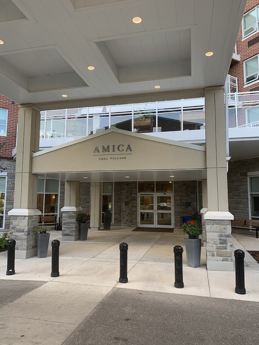 Amica Peel Village