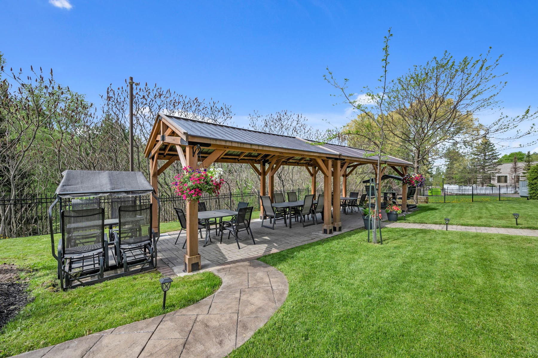 Jardin Royal Garden Inc.