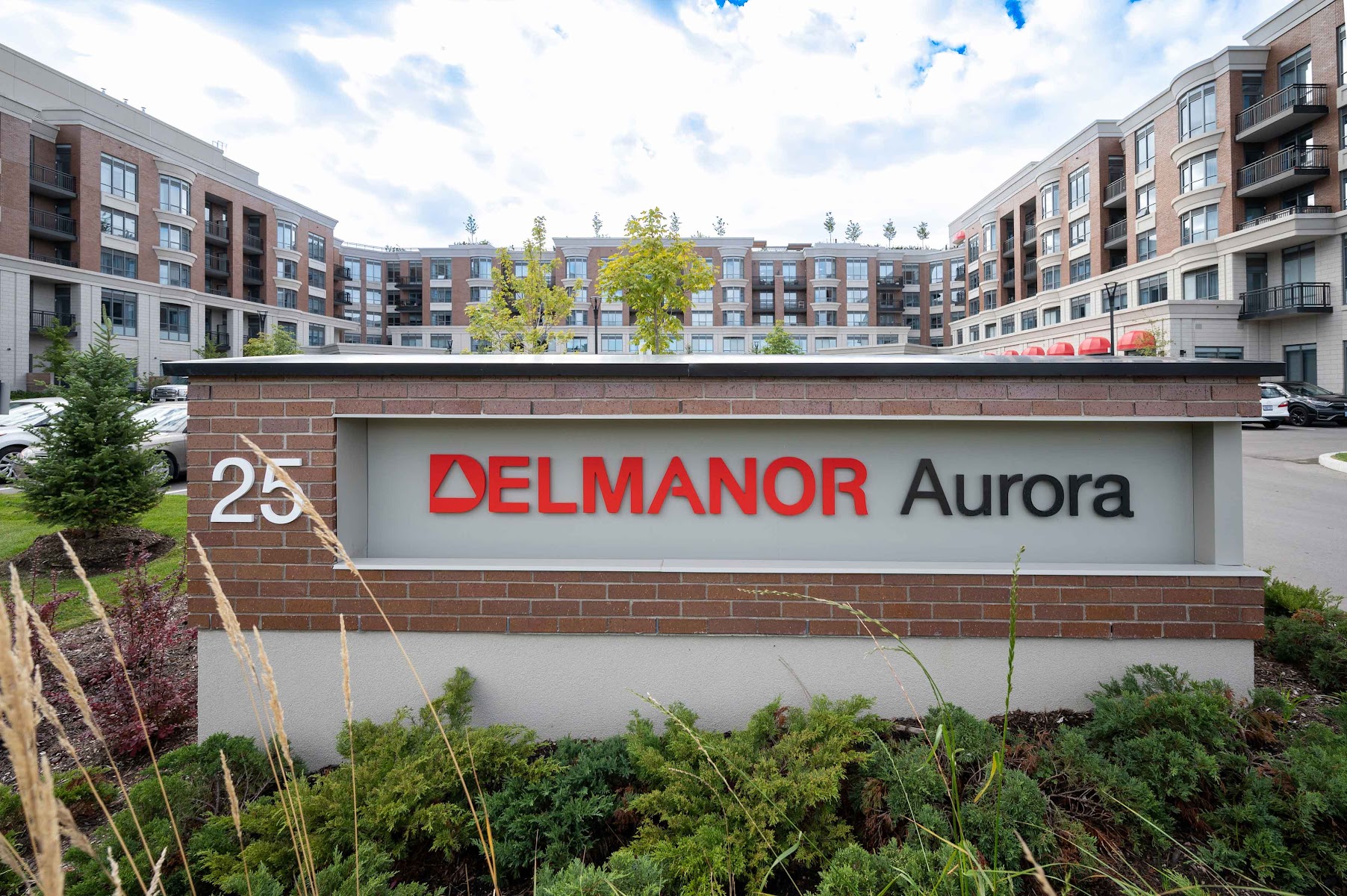 Delmanor Aurora