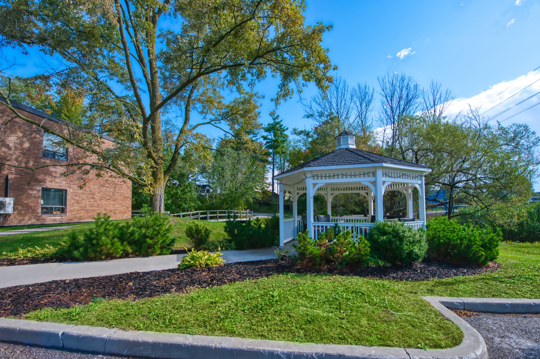 Brookside Court/Hilltop Place